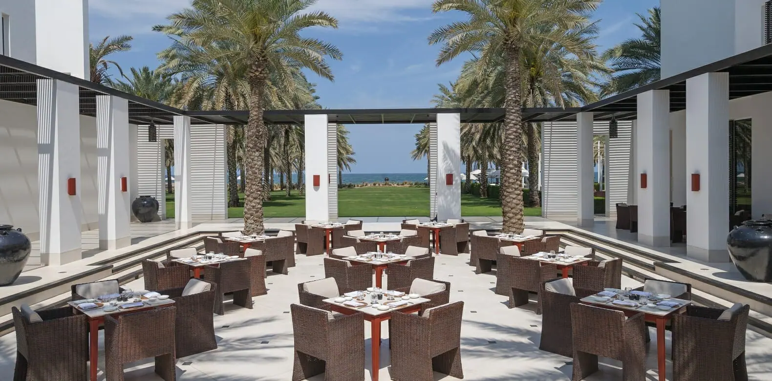 CMU Dining The Restaurant Courtyard